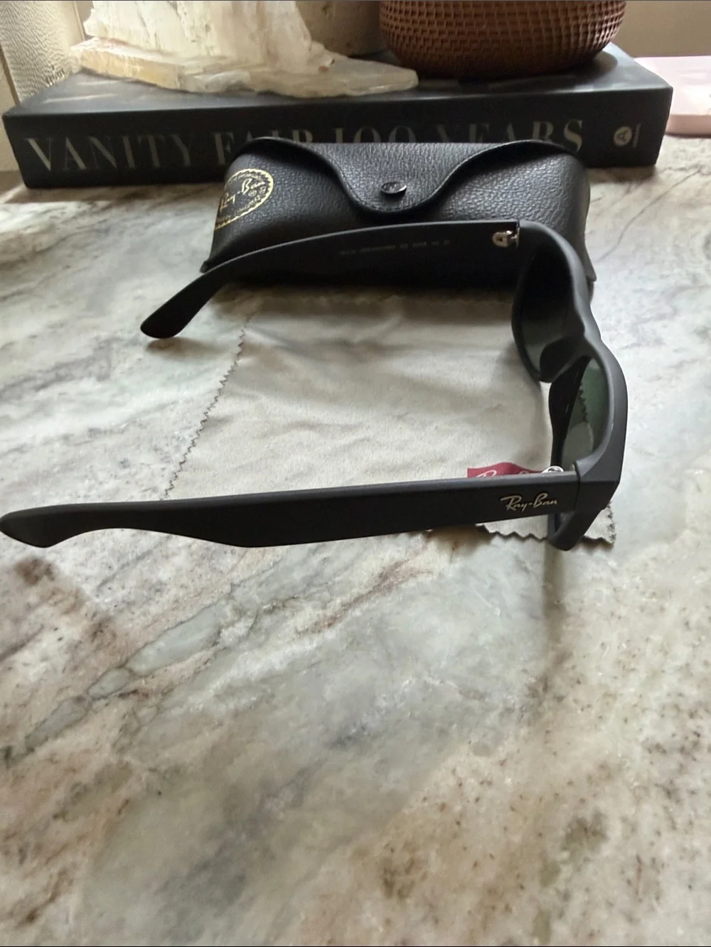 Ray-Ban Matte Black Frame Sunglasses with Green Lenses